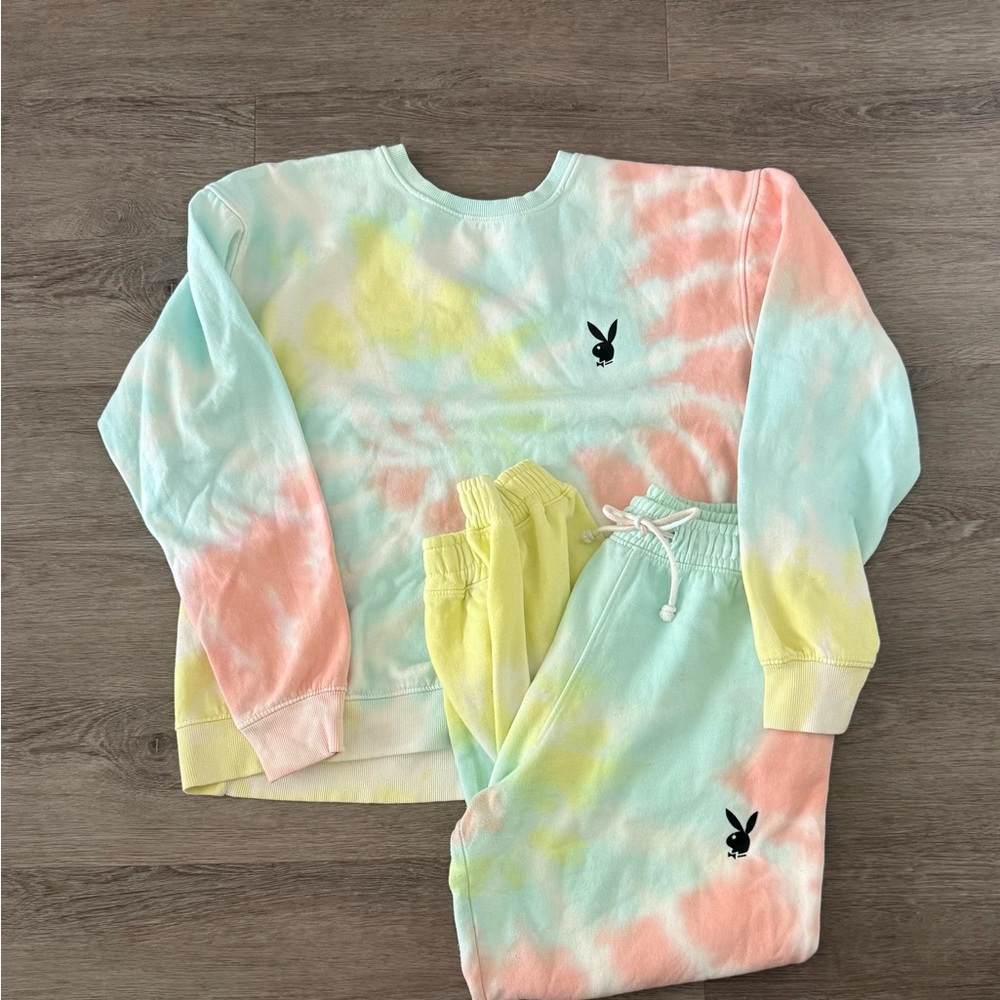 Playboy Tie-Dye sweatsuit
